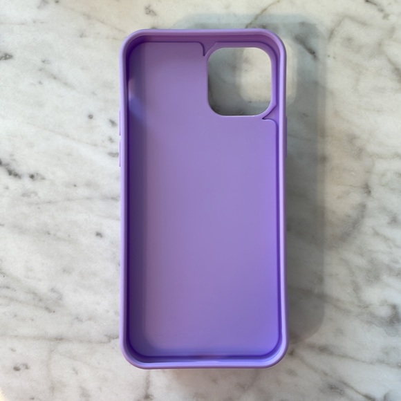 Libra lilac colored iPhone 12 Pro case, holds multiple cards, w/ kickstand - Picture 4 of 5